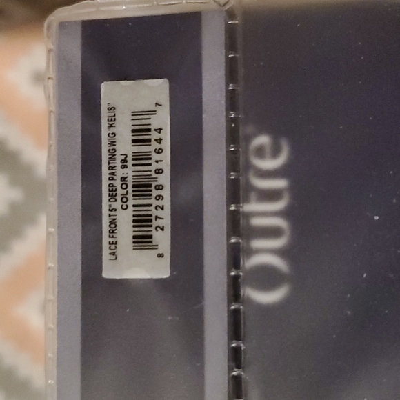 Classy!Outre▪️Lace Front Wig, Style: Kelis, Color: 99J, 5" L-Part, NWT - Picture 5 of 7